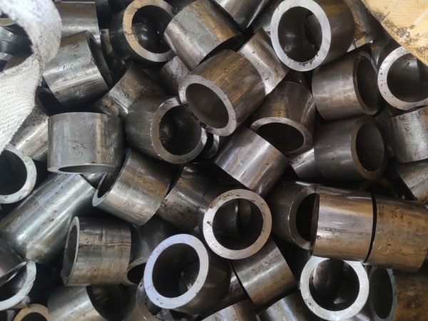 平山无缝钢管切割